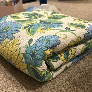 Reversible Queen Bed Spread